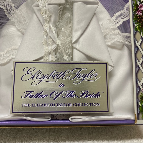 Elizabeth Taylor Collection Father of the Bride Doll - Picture 5 of 15